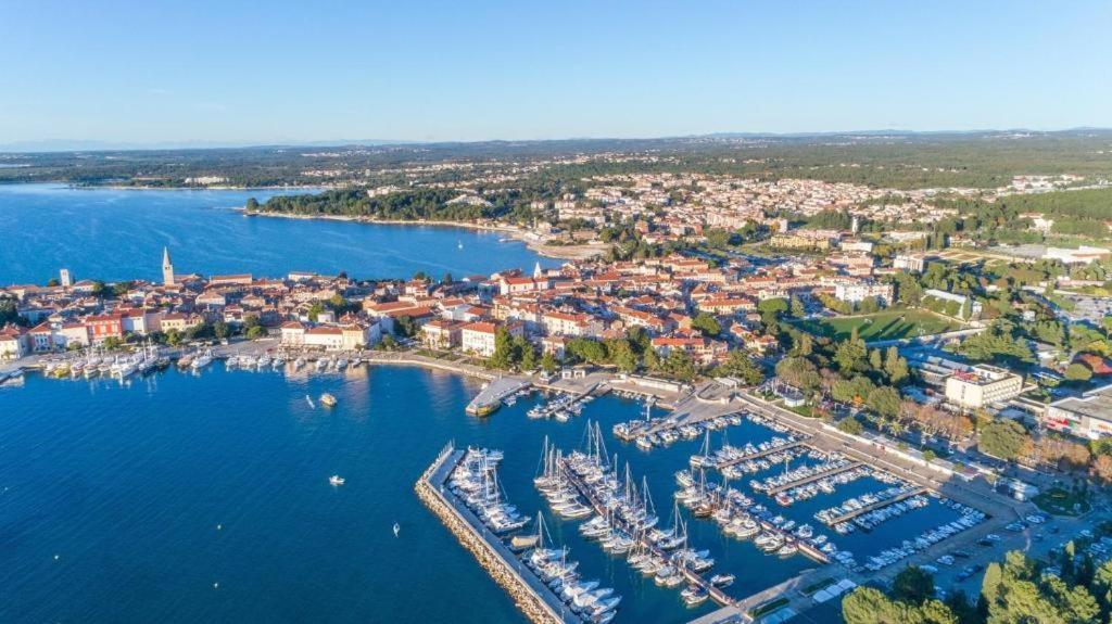 Taverna Coctel Пореч Экстерьер фото